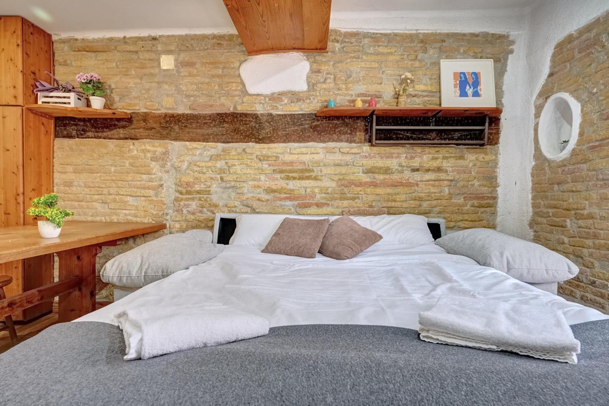 Casa Ana Mari II By Clabao Lejlighed Pamplona Eksteriør billede